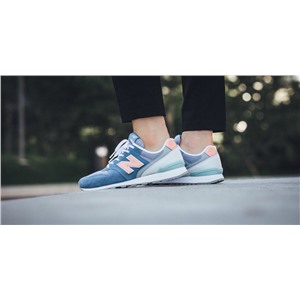  Кроссовки женские Adidas. Артикул 332930