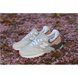  Кроссовки женские Adidas. Артикул 332907